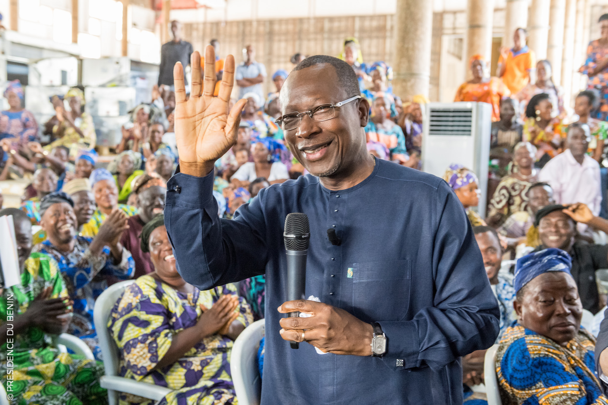 Le président Talon reçoit plus de 1000 femmes des différents marchés de Cotonou au palais de la Marina. | Photo : Présidence de la République du Bénin