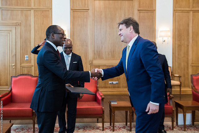 Remise de lettres de créance de Son Excellence Monsieur Oliver NETTE, Chef de Délégation de l'Union européenne au Bénin au Président de la République, Son Excellence Monsieur Patrice Talon ce jeudi 03 mai 2018 au Palais de la Marina | Photo : © Présidence de la République du Bénin