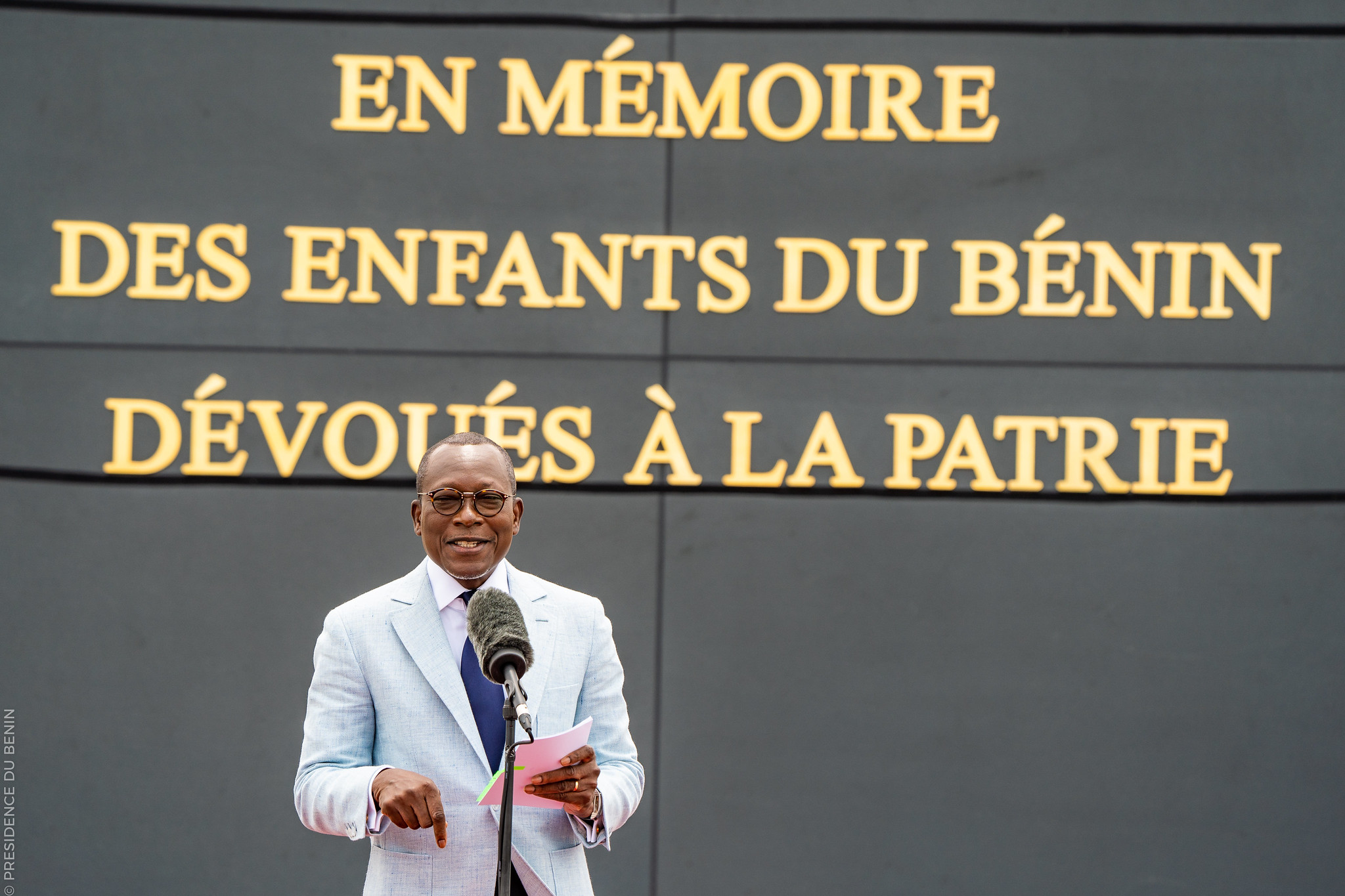 Patrice TALON : "Nos héros, ce sont nos soldats tombés les armes à la main pour la défense de notre pays" [Monument aux Dévoués]