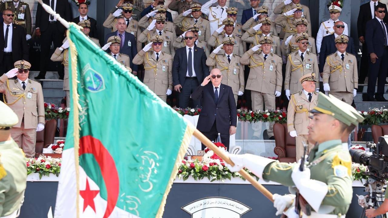algerie-:-la-traque-du-general-nacer-el-djinn-replonge-le-pays-dans-la-psychose