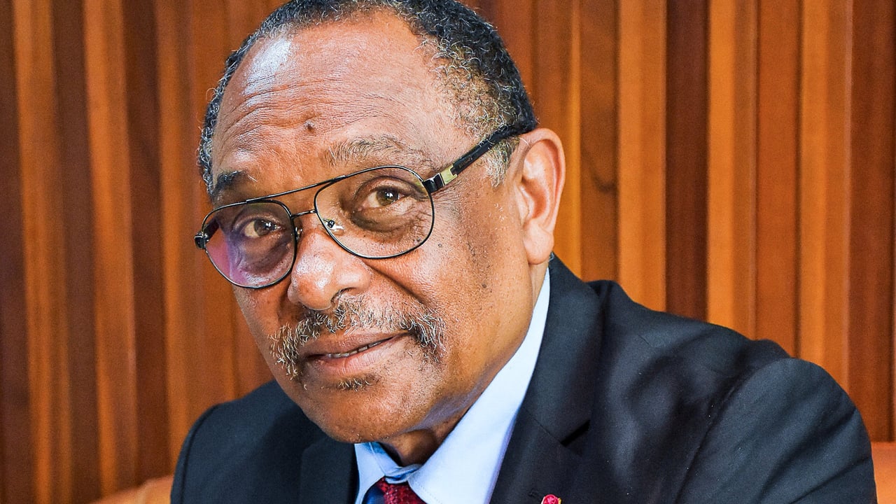 cameroun-:-gregoire-owona « demande-aux-jeunes-de-ne-pas-descendre-dans-la-rue »