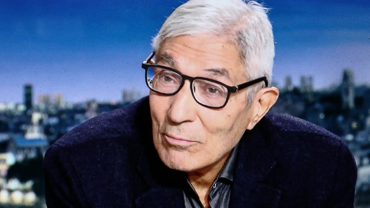 boualem-sansal-veut-retourner-en-algerie,-emmanuel-macron-lui-conseille-de-faire-« attention »